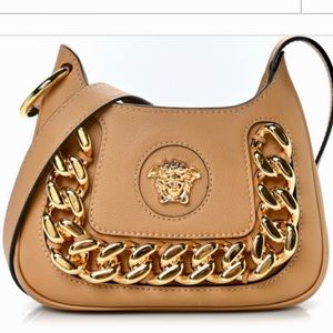 🎁 VERSACE $1450 Calfskin La Medusa Small Chain Hobo Bag - NWT 🎁